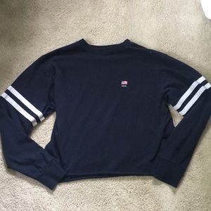 BRANDY MELVILLE LONG SLEEVE SHIRT!